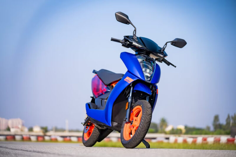 Ather 450 Apex: हाई-स्पीड परफॉर्मेंस और फ्यूचरिस्टिक डिज़ाइन का परफेक्ट कॉम्बिनेशन